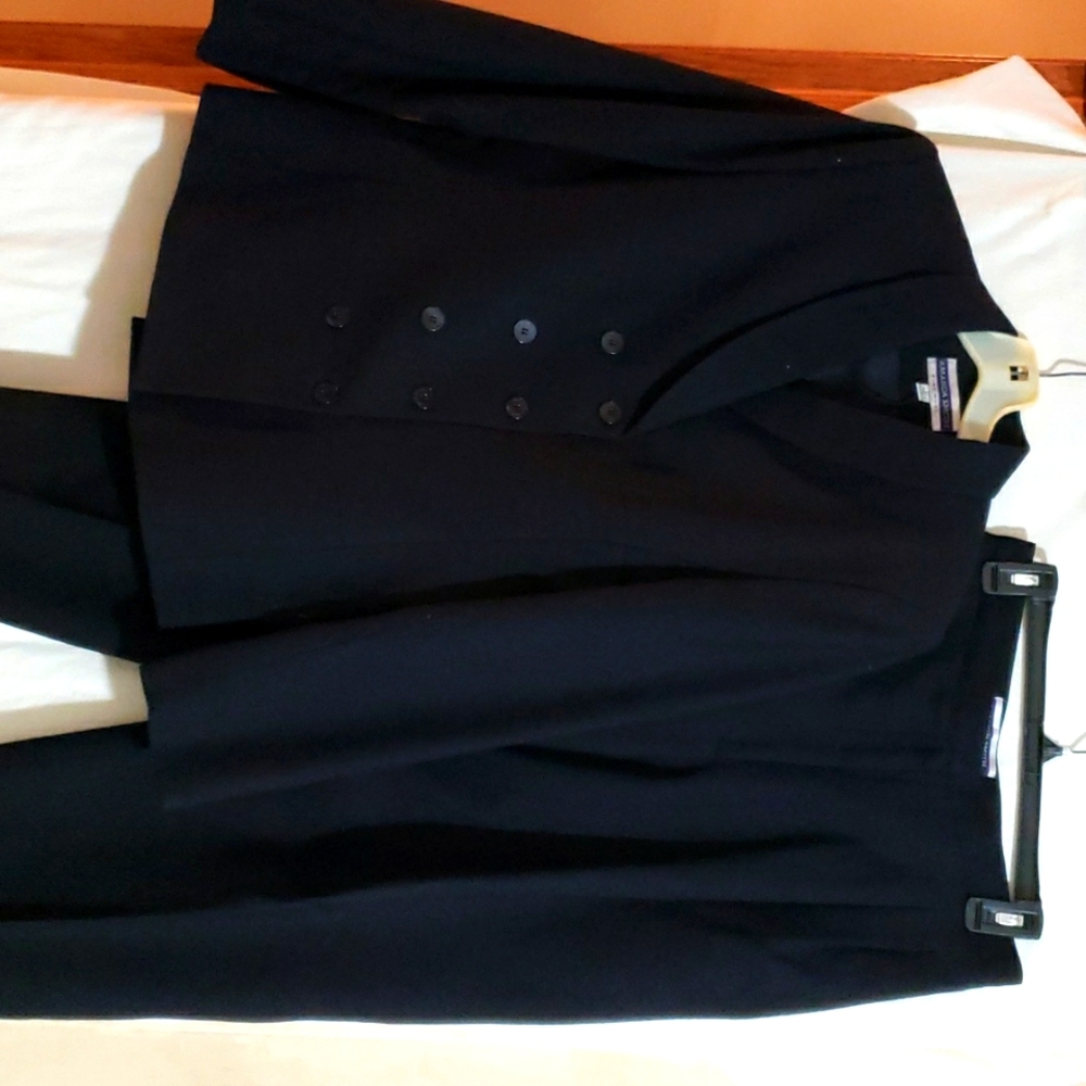 Amanda Smith 2 pc business suit